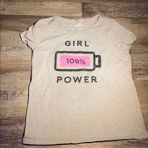 Gray T-shirt that says girl power 100% on it 💖🖤